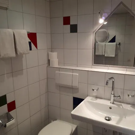 Gasthof Loewen Roens Inn