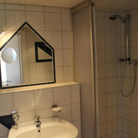 Gasthof Loewen Roens Inn