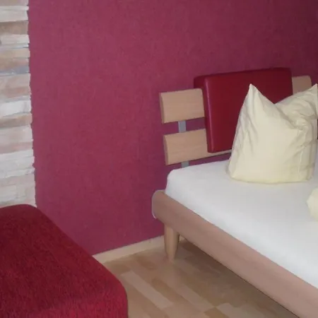 Inn Gasthof Loewen Roens Rons