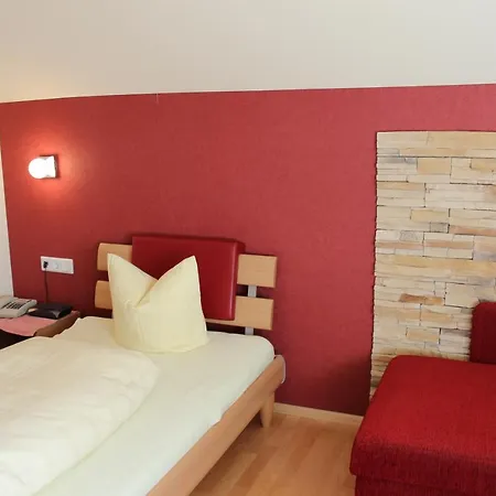 Gasthof Loewen Roens Rons